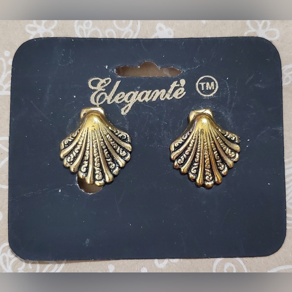 Elegante' Vintage Pierced Earrings**Gold Tone Filigree Sea Shells**Style 1552